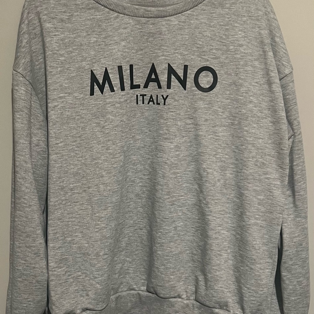SHEIN Gray Crew Neck Sweater Milano Design